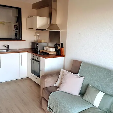 Knot 4 Sail : Sunny Sea View By The Pool ! شقة *