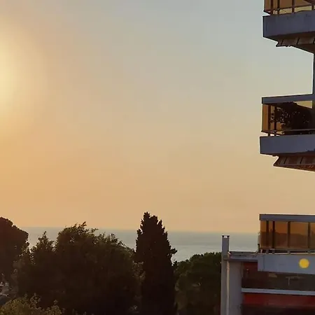 Knot 4 Sail : Sunny Sea View By The Pool ! شقة *